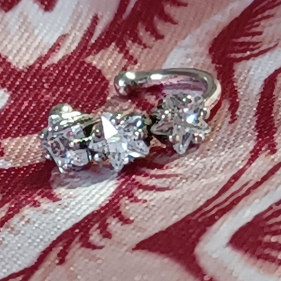 Sterling 925 Nose Ring with 3 Stars - Picture 5 of 6